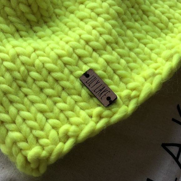 Lily Lake hand knit wool tuque / beanie ~ neon - Picture 2 of 6